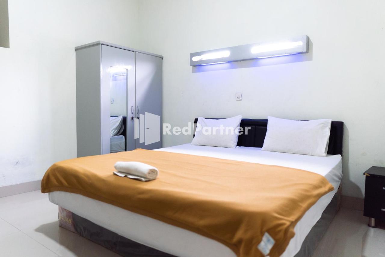 Wisma Aini Syariah Mitra Reddoorz Bandar Lampung Exteriör bild