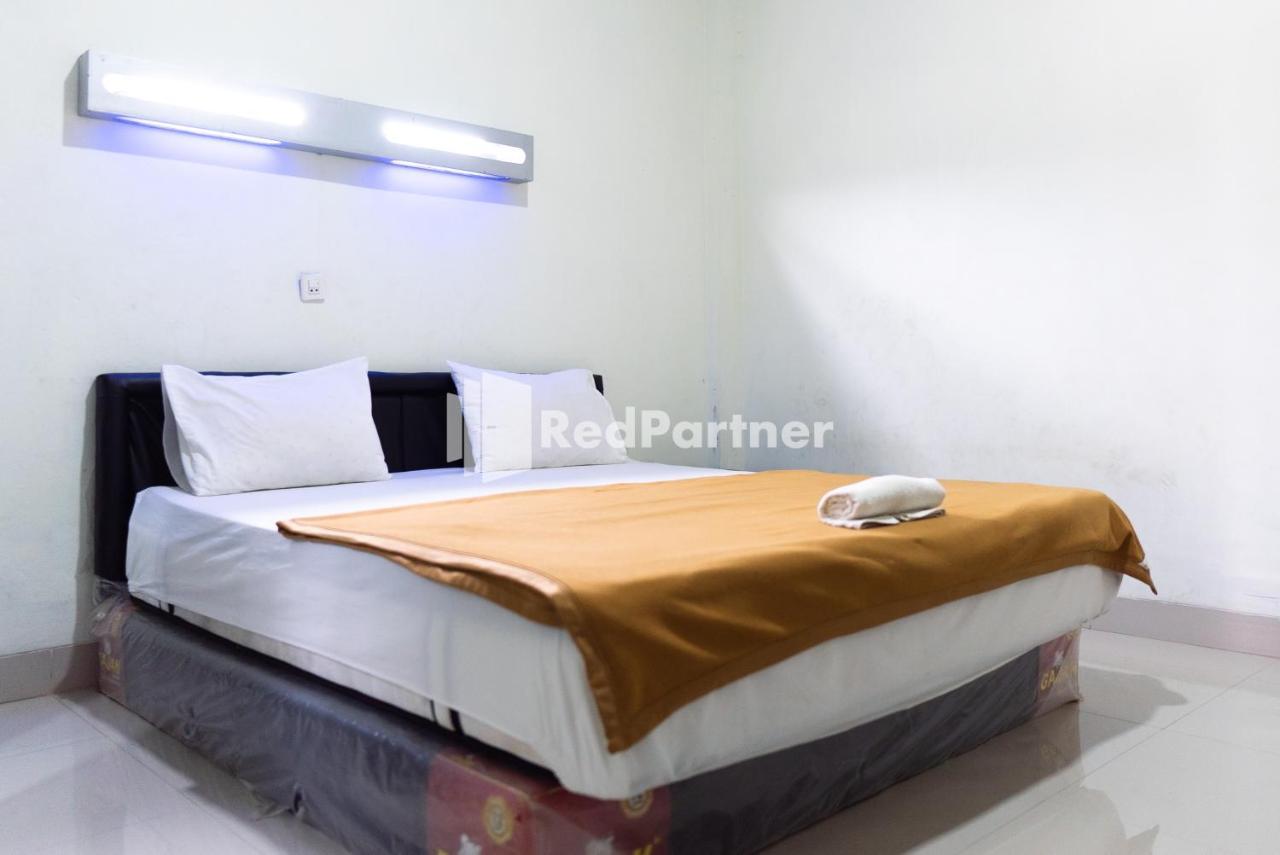 Wisma Aini Syariah Mitra Reddoorz Bandar Lampung Exteriör bild