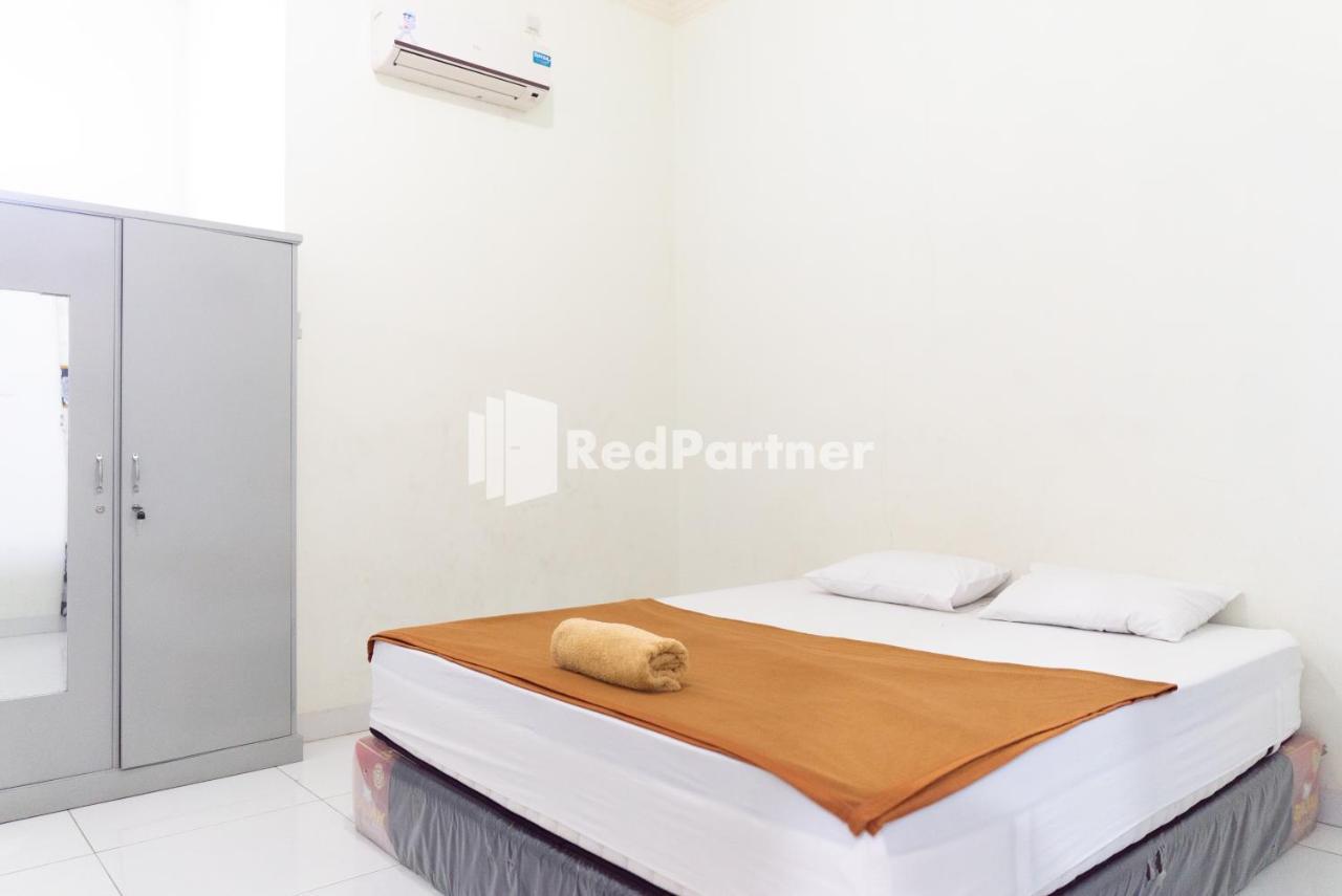 Wisma Aini Syariah Mitra Reddoorz Bandar Lampung Exteriör bild