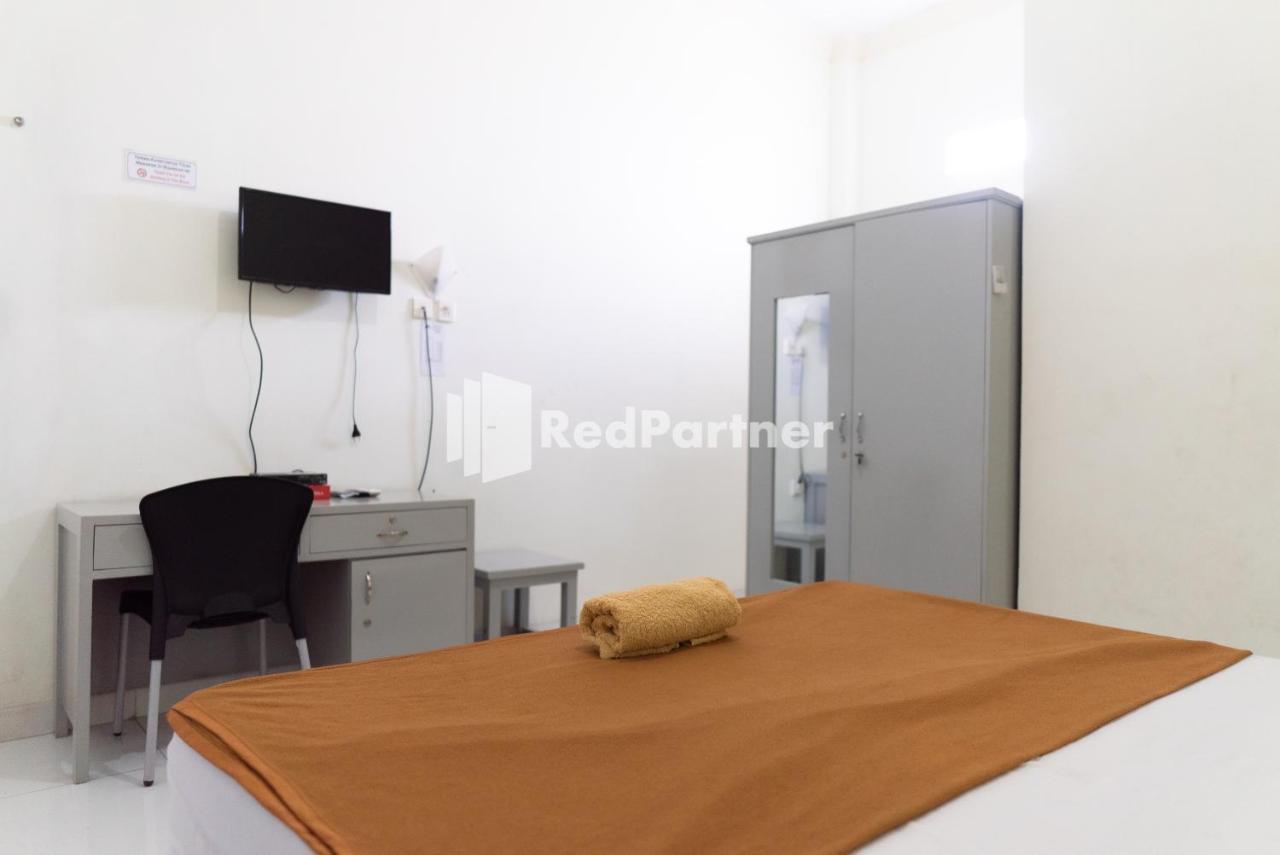 Wisma Aini Syariah Mitra Reddoorz Bandar Lampung Exteriör bild