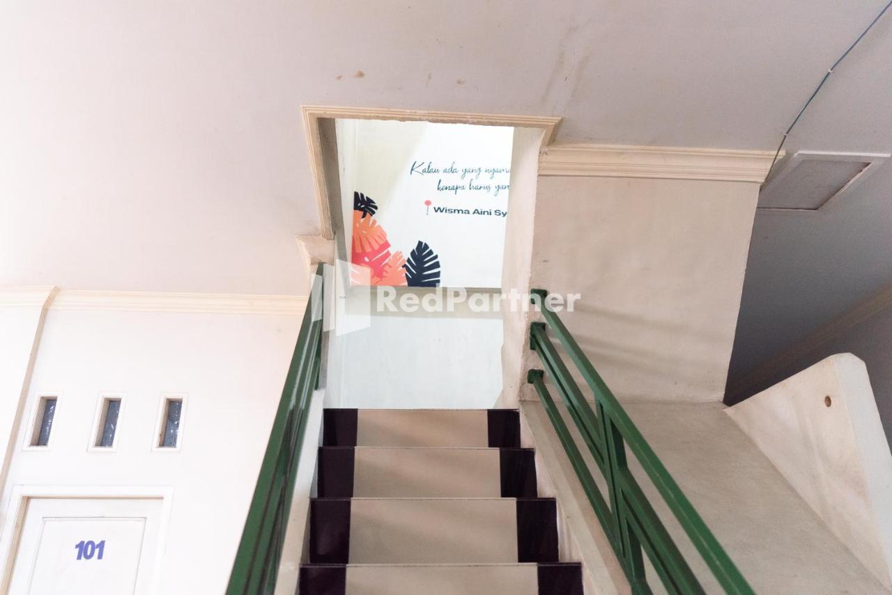 Wisma Aini Syariah Mitra Reddoorz Bandar Lampung Exteriör bild