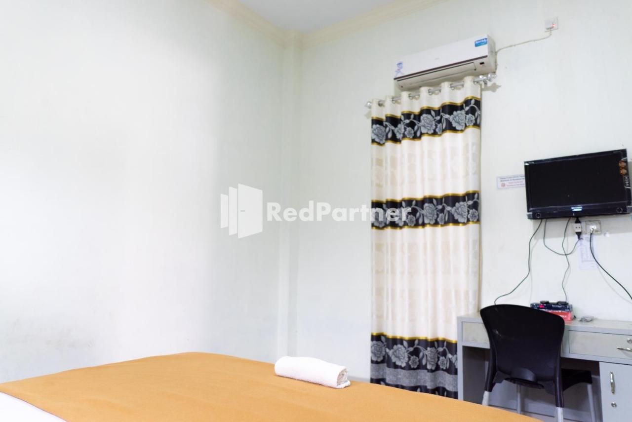 Wisma Aini Syariah Mitra Reddoorz Bandar Lampung Exteriör bild