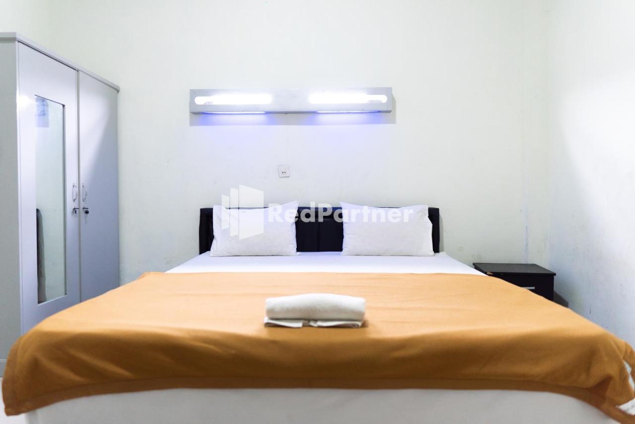 Wisma Aini Syariah Mitra Reddoorz Bandar Lampung Exteriör bild
